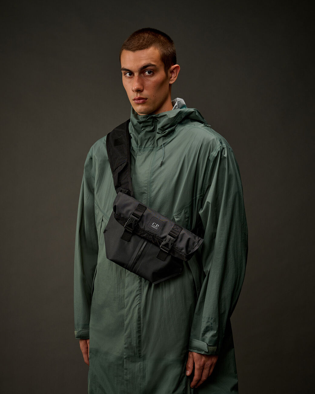 19CLAC037A-110040M999_4_P