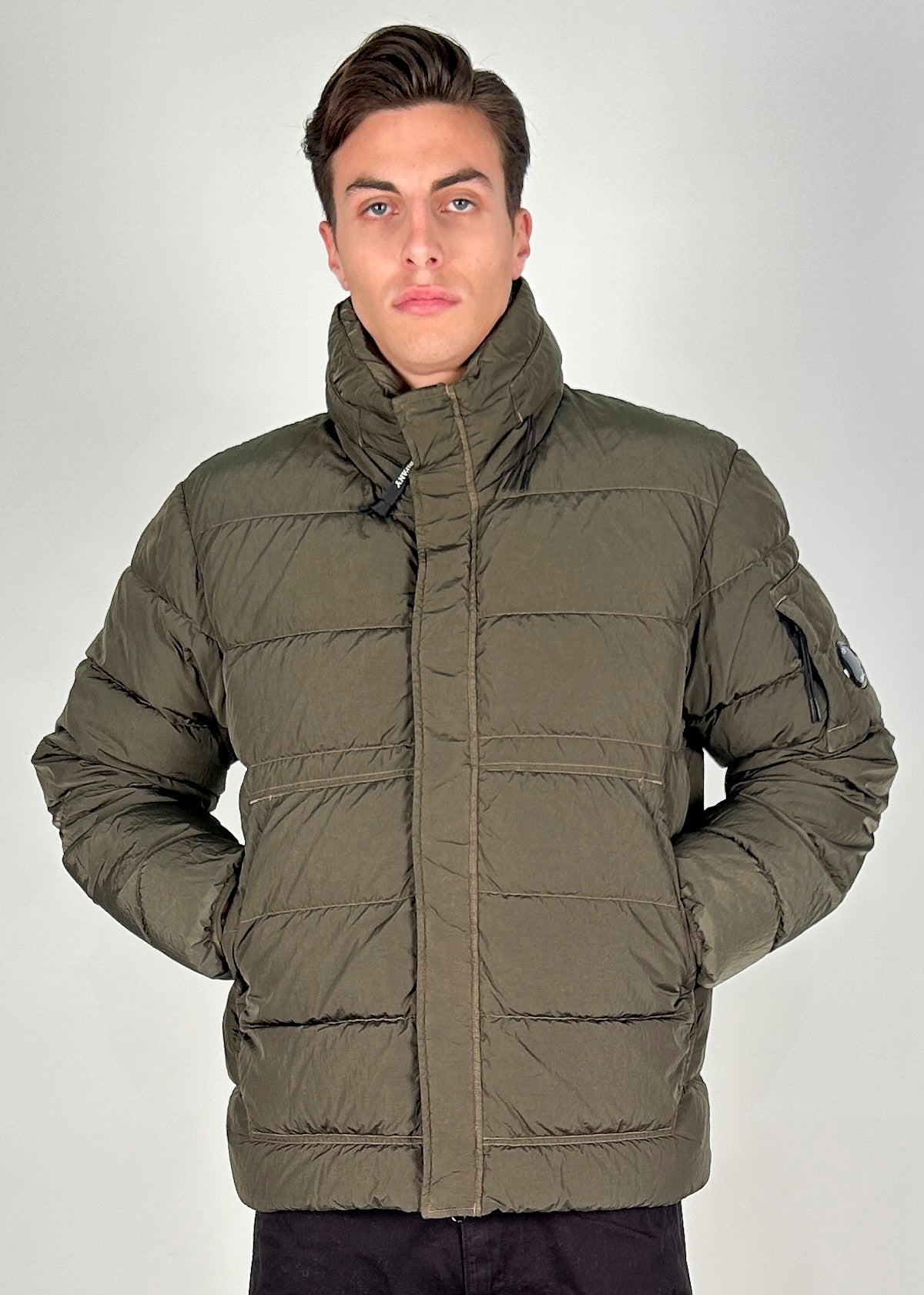 19CMOW012A-005904G683_4_P