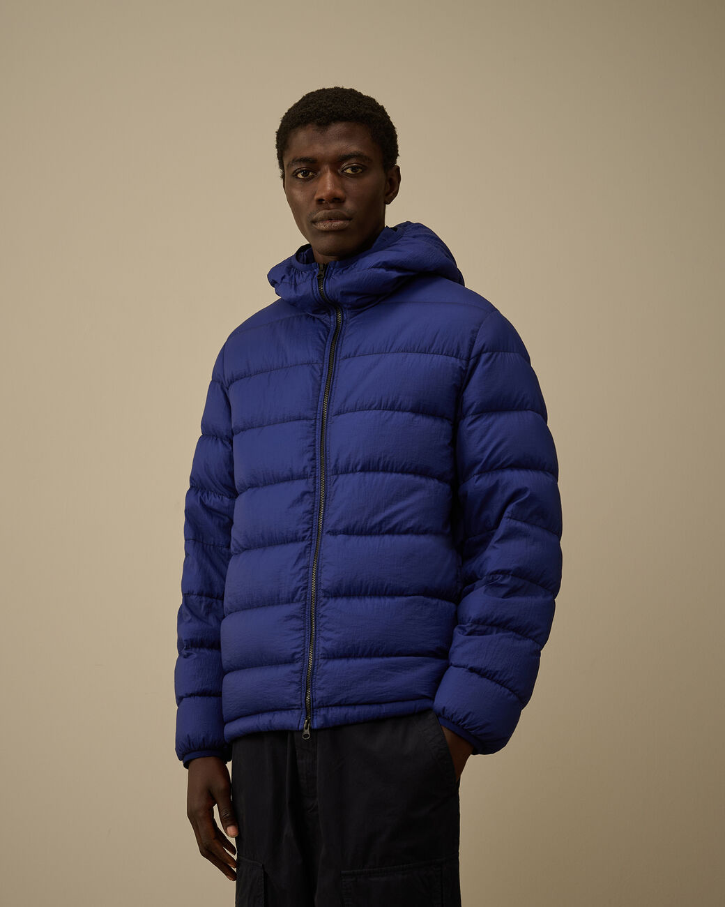 19CMOW215A-110411G888_9_P