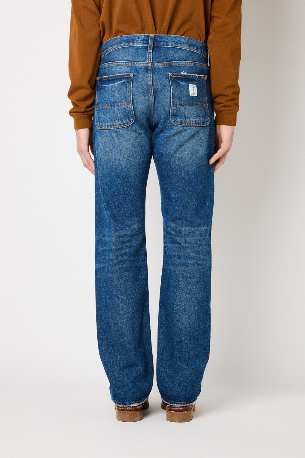 RRW014D4353107C0999_4_P