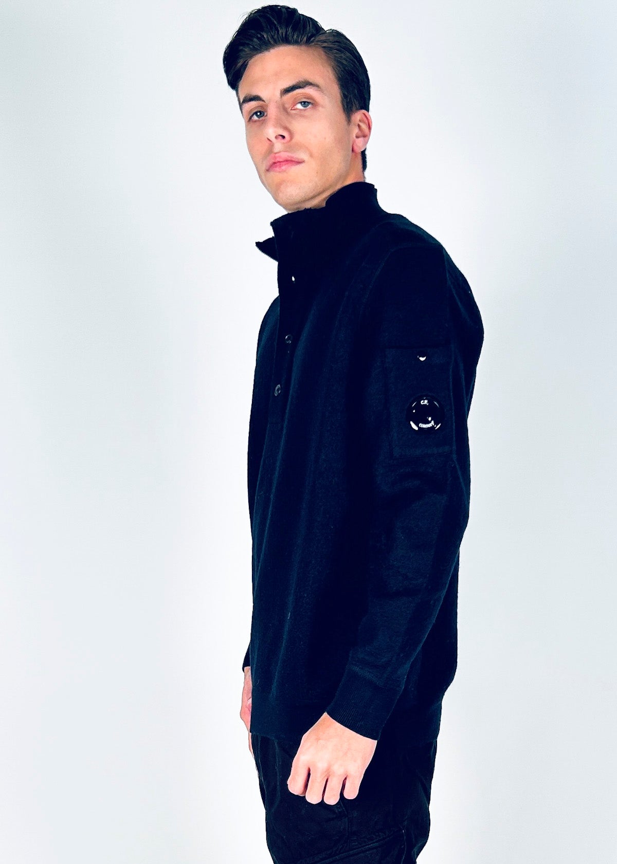 19CMKN199A-110468A888_1_P