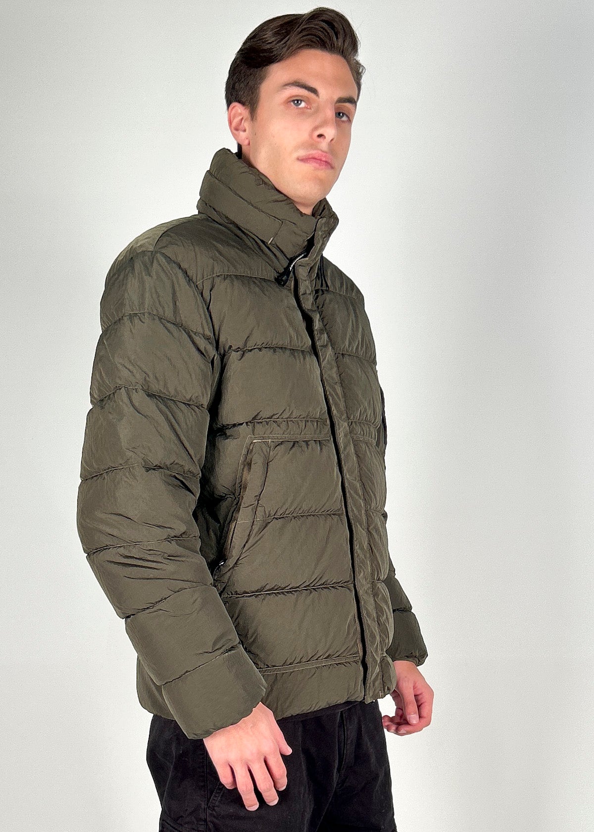 19CMOW012A-005904G683_1_P