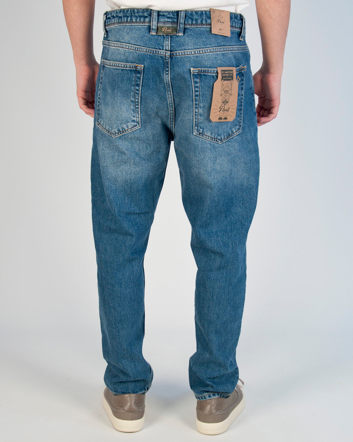 YELLOWSTONERATM34_4_P